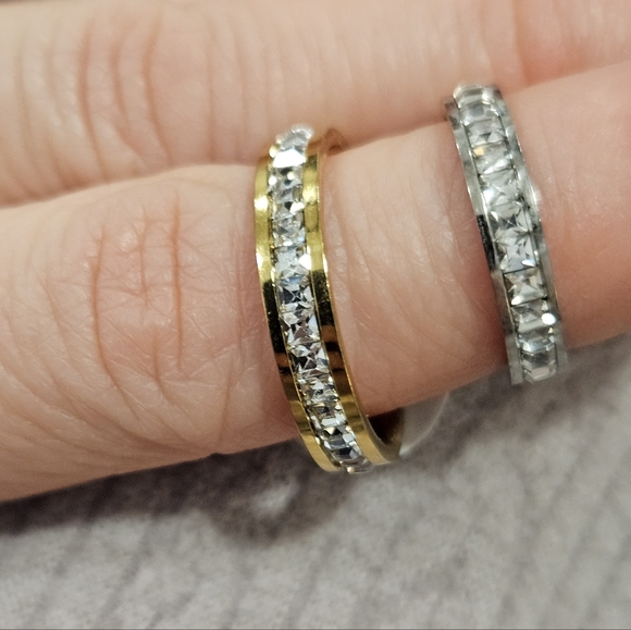 NEW Silver or Gold Princess Cut Channel Eternity Rings - Multiple Sizes - Picture 4 of 4